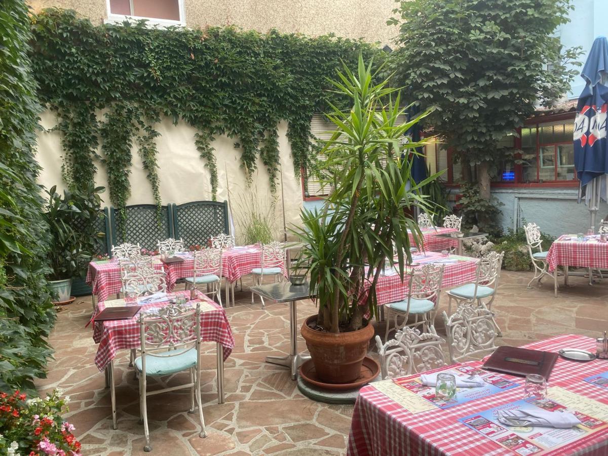Hotel Restaurant Le Parc Arc-en-Barrois Esterno foto